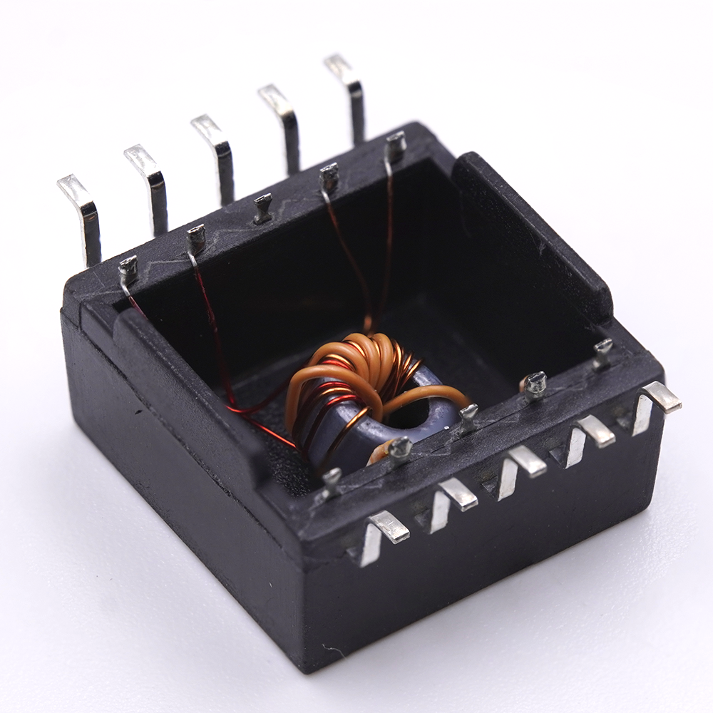 共模扼流線圈丨200uH 1:1 比例棒式扼流電感 | 300mA，RoHS，-40°C 至 +125°C